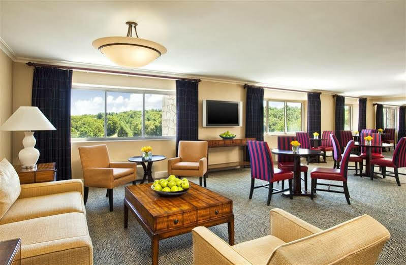 Sheraton Framingham Hotel & Conference Center Екстер'єр фото